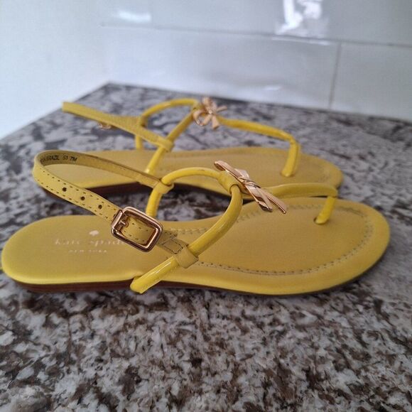 Kate Spade yellow patent leather sandals size 7M - Picture 2 of 8